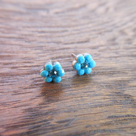 Blue flower stud earrings (turquoise?). Vintage. - Picture 6 of 8